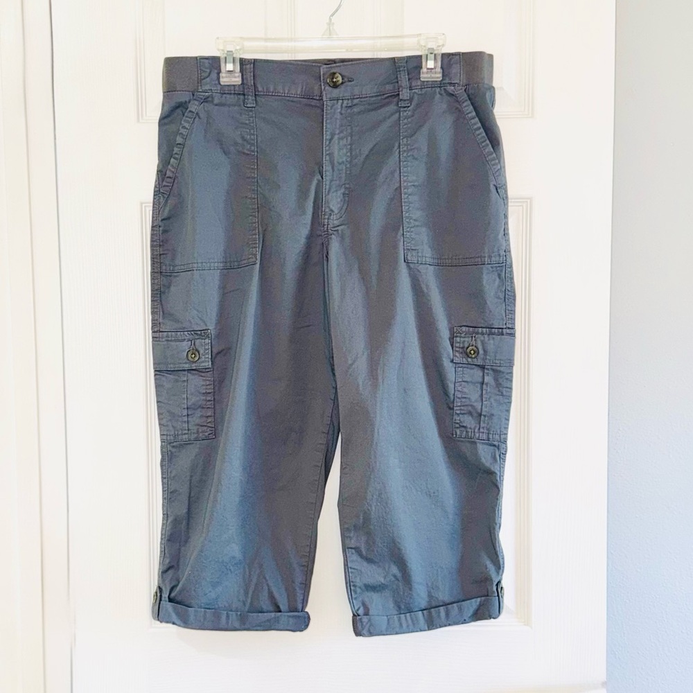 Lee Women’s Gray Cropped Cargo Pants Size 16 Medium Cotton Stretch Roll Cuff